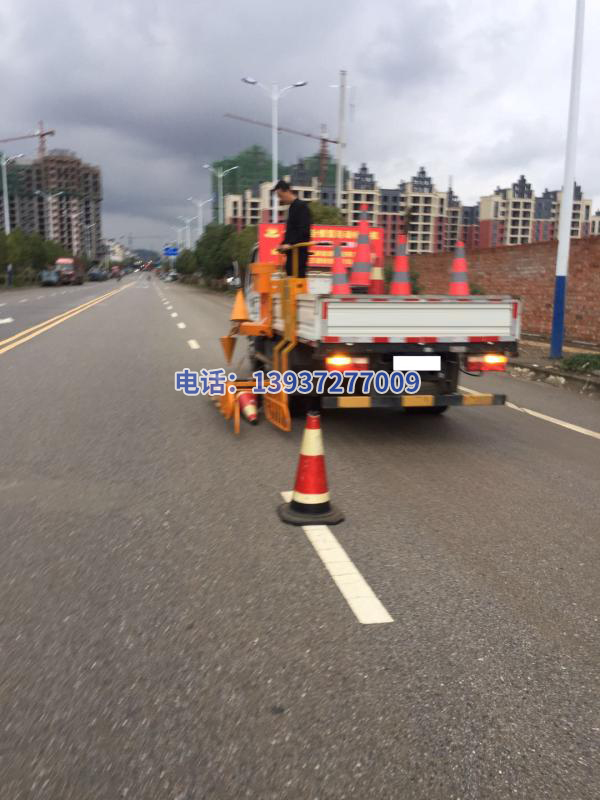 添加產(chǎn)品：公路養護系列-DS-1路錐收放機1